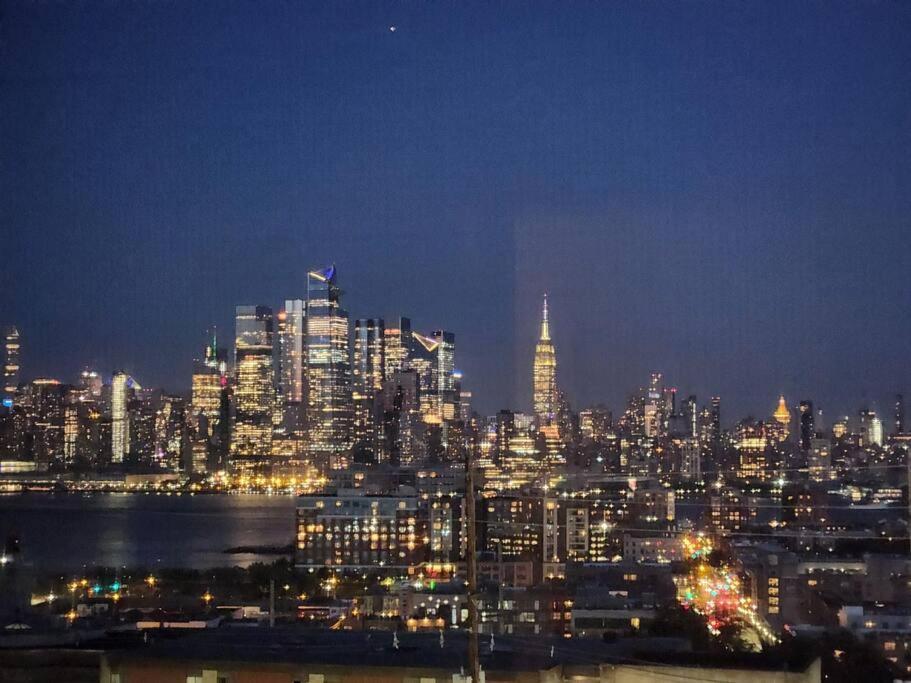 Luxurious 2 Bed ! Mins To Nyc! Apartment Union City Luaran gambar