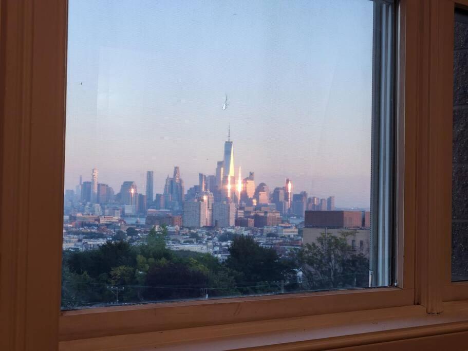 Luxurious 2 Bed ! Mins To Nyc! Apartment Union City Luaran gambar